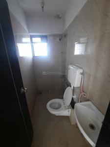 Bathroom Image of 430 Sq.ft 1 BHK Apartment / Flat for rent in Jaydeep Prathmesh Towers, Kasarvadavali Thane for Rs. 18500
