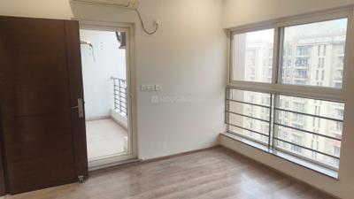 Bedroom Image of 1827 Sq.ft 3 BHK Apartment / Flat for rent in ABA Cleo County, Sector 121 Noida for Rs. 65000