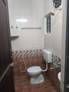 Bathroom Image of 690 Sq.ft 2 BHK Apartment / Flat for rent in Ambattur Chennai for Rs. 16000