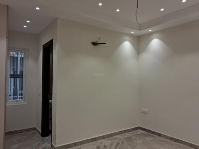 Bedroom Image of 1350 Sq.ft 3 BHK Builder Floor for rent in Paschim Vihar New Delhi for Rs. 60000
