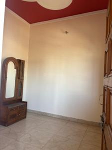 Bedroom Image of 1500 Sq.ft 2 BHK Builder Floor for rent in Niranjanpur Dehradun for Rs. 15000