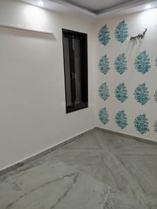 Bedroom Image of 900 Sq.ft 2 BHK Builder Floor for rent in Preet Vihar New Delhi for Rs. 23000
