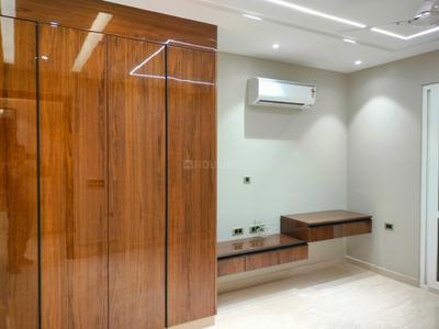 Bedroom Image of 1800 Sq.ft 3 BHK Builder Floor for sale in Safdarjung Enclave New Delhi for Rs. 58500000