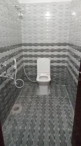 Bathroom Image of 1200 Sq.ft 2 BHK Builder Floor for rent in Ibrahim Bagh Hyderabad for Rs. 21000