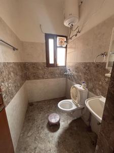 Bathroom Image of 1500 Sq.ft 3 BHK Apartment / Flat for sale in Kharar Mohali for Rs. 7000000