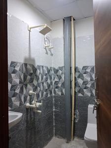 Common Bathroom Image of 1050 Sq.ft 2 BHK Apartment / Flat for sale in Sector 49 Noida for Rs. 4200000