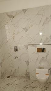 Bathroom Image of 1600 Sq.ft 3 BHK Apartment / Flat for rent in Laxminagar Nagpur for Rs. 35000