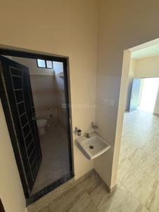 Bathroom Image of 1150 Sq.ft 2 BHK Builder Floor for rent in Civil Lines Raipur for Rs. 16000