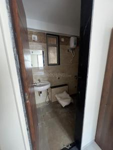 Bathroom Image of 1500 Sq.ft 3 BHK Apartment / Flat for rent in Takshashila Elegna, Ellisbridge Ahmedabad for Rs. 65000