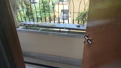 Balcony Image of 750 Sq.ft 2 BHK Apartment / Flat for rent in Dum Dum Park Kolkata for Rs. 11000