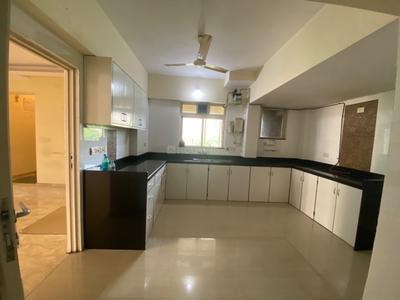 Kitchen Image of 1825 Sq.ft 3 BHK Apartment / Flat for sale in Hiranandani Meadows, Thane West Thane for Rs. 41500000