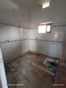 Bathroom Image of 1800 Sq.ft 3 BHK Independent House for rent in Bhagwanpur Muzaffarpur for Rs. 8000