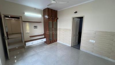 Hall Image of 1800 Sq.ft 3 BHK Apartment / Flat for sale in Prateek Edifice, Sector 107 Noida for Rs. 40000000