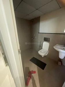 Bathroom Image of 1500 Sq.ft 3 BHK Apartment / Flat for rent in Crescent Aster, East Hill Kozhikode for Rs. 40000