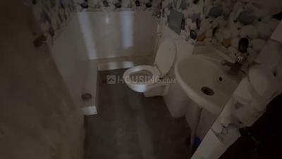 Bathroom Image of 925 Sq.ft 2 BHK Apartment / Flat for sale in Embee Delight, Kadamtala Siliguri for Rs. 3800000