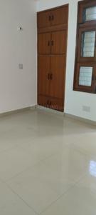 Bedroom Image of 2000 Sq.ft 3.5 BHK Apartment / Flat for rent in Purvanchal Sanchar Vihar, Sector 62 Noida for Rs. 40000