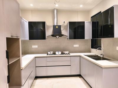 Kitchen Image of 3600 Sq.ft 4 BHK Builder Floor for sale in Paramount Luxury Anantraj, Sector 63 Gurgaon for Rs. 49900000