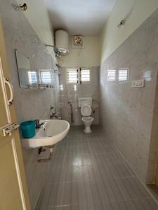 Bathroom Image of 1000 Sq.ft 1 BHK Builder Floor for rent in Murugeshpalya Bengaluru for Rs. 26000