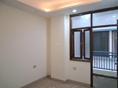 Bedroom Image of 1350 Sq.ft 3 BHK Apartment / Flat for rent in JMD V And V Homes, Sector 73 Noida for Rs. 24000