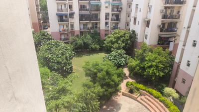Balcony Image of 2100 Sq.ft 3 BHK Apartment / Flat for sale in Beverly Park Apartments, Sector 22 Dwarka New Delhi for Rs. 34000000