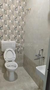 Bathroom Image of 750 Sq.ft 2 BHK Independent House for rent in Nandivaram-Guduvancheri Chennai for Rs. 18000