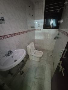 Bathroom Image of 800 Sq.ft 2 BHK Apartment / Flat for rent in Sector 67 Mohali for Rs. 23000