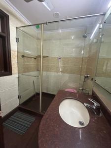 Bathroom Image of 3000 Sq.ft 4 BHK Builder Floor for sale in Kailash Colony New Delhi for Rs. 65000000