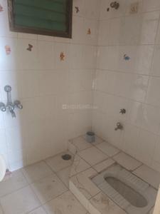Bathroom Image of 924 Sq.ft 2 BHK Apartment / Flat for rent in Sakar Residency, Scheme No 54 Indore for Rs. 22000