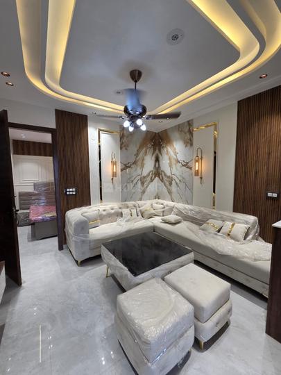 Shri Ram Apartment Main Image 1