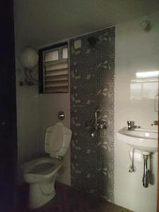 Common Bathroom Image of 582 Sq.ft 1 BHK Apartment / Flat for sale in Thakur Galaxy, Boisar Mumbai for Rs. 2850000