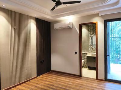 Bedroom Image of 1800 Sq.ft 3 BHK Builder Floor for sale in Paramount Luxury Malibu Town, Sector 47 Gurgaon for Rs. 30000000