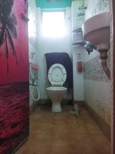 Common Bathroom Image of 723 Sq.ft 2 BHK Apartment / Flat for sale in Mukundapur Kolkata for Rs. 3500000
