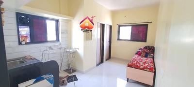 Gallery Cover Image of 400 Sq.ft 1 RK Apartment / Flat for rent in Karve Nagar for Rs. 12000