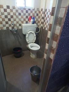 Bathroom Image of 720 Sq.ft 2 BHK Builder Floor for rent in Jharapada Bhubaneswar for Rs. 10000