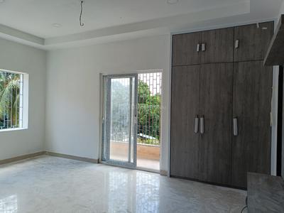 Bedroom Image of 15000 Sq.ft 12 BHK Independent House for rent in Ulubari Guwahati for Rs. 250000