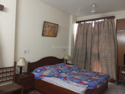 Bedroom Image of 1550 Sq.ft 2.5 BHK Apartment / Flat for sale in Swaraj Homes RWA Saket ENC SFS Block A and C, Saket New Delhi for Rs. 33500000