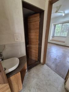 Bathroom Image of 2490 Sq.ft 3 BHK Apartment / Flat for rent in Pashan Pune for Rs. 41000