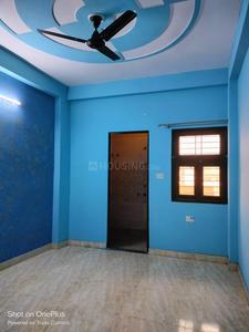 Bedroom Image of 990 Sq.ft 3 BHK Builder Floor for sale in Vishnu Garden New Delhi for Rs. 4500000