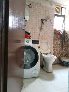 Common Bathroom Image of 930 Sq.ft 2 BHK Apartment / Flat for sale in SG Grand, Raj Nagar Extension Ghaziabad for Rs. 7000000
