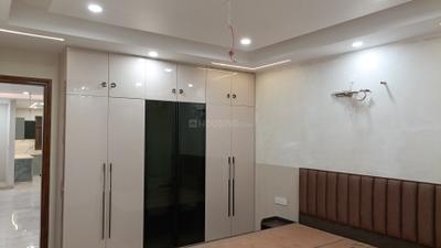 Bedroom Image of 1850 Sq.ft 4 BHK Builder Floor for sale in Laxmi Nagar New Delhi for Rs. 22500000