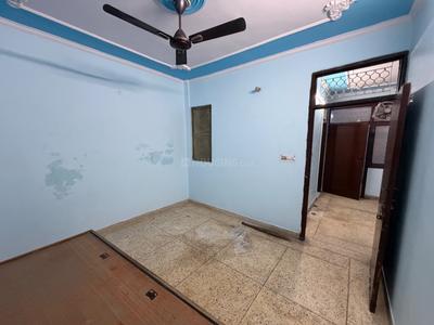 Bedroom Image of 520 Sq.ft 2 BHK Builder Floor for rent in Mayur Vihar Phase 1 New Delhi for Rs. 15500