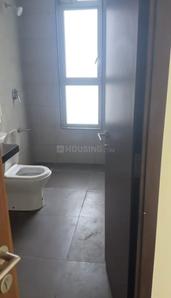Bathroom Image of 3011 Sq.ft 3.5 BHK Apartment / Flat for sale in Sector 128 Noida for Rs. 60200000