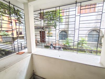 Balcony Image of 1100 Sq.ft 3 BHK Apartment / Flat for sale in Santoshpur Kolkata for Rs. 4600000
