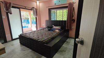 Bedroom Image of 850 Sq.ft 2 BHK Apartment / Flat for rent in Patuli Kolkata for Rs. 18000