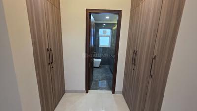Bedroom Image of 2400 Sq.ft 3 BHK Apartment / Flat for sale in Central Park Resorts, Sector 48 Gurgaon for Rs. 72500000