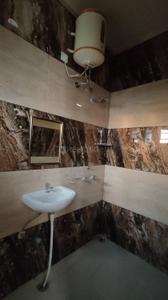 Bathroom Image of 1080 Sq.ft 2 BHK Builder Floor for rent in Bakshish Gulmohar City, Sector 115 Mohali for Rs. 18000