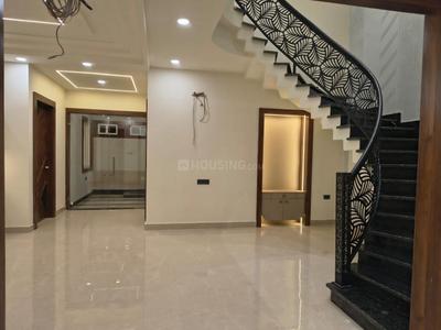 Hall Image of 7200 Sq.ft 5 BHK Independent House for sale in Gomti Nagar Lucknow for Rs. 55000000