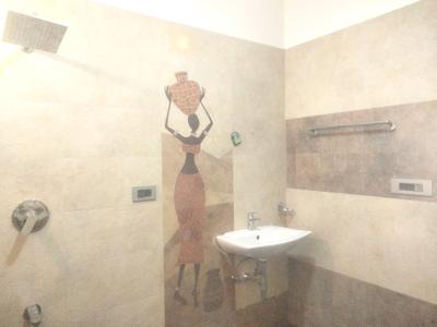 Common Bathroom Image of 11000 Sq.ft 5 BHK Villa for sale in Kadugodi Bengaluru for Rs. 150000000
