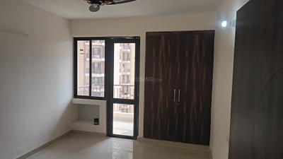Bedroom Image of 1340 Sq.ft 2.5 BHK Apartment / Flat for rent in RG Luxury, Noida Extension Greater Noida for Rs. 25000