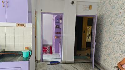 Living Room Image of 700 Sq.ft 2 BHK Apartment / Flat for sale in Regent Estate, Bijoygarh Kolkata for Rs. 4500000